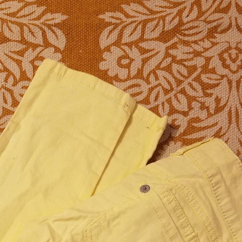 Yellow Pants - Picture 4 of 4